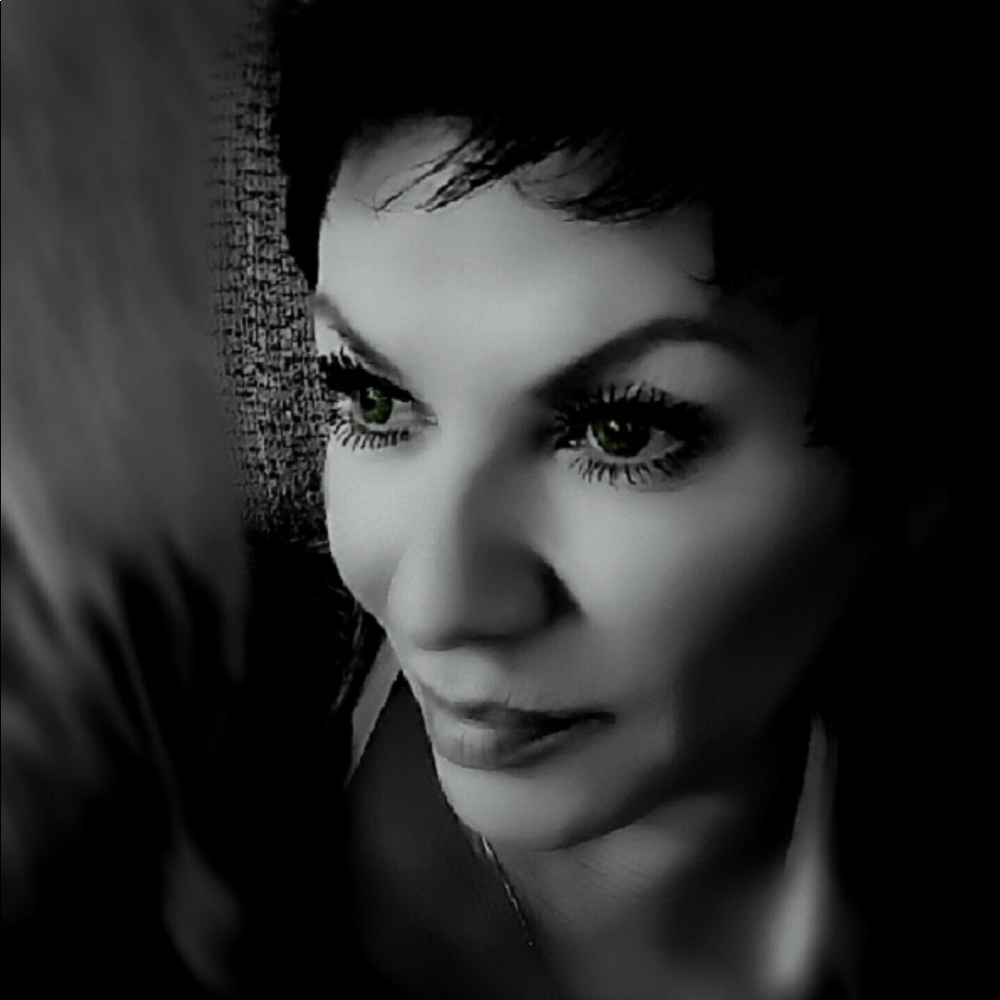 Meet your Posher, Leticia